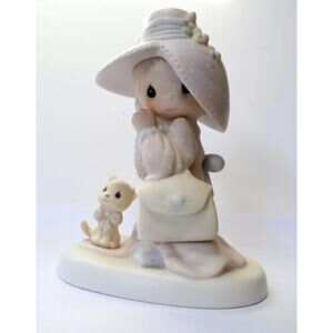Precious Moments 1983 To A Very Special Mom E2824 Jonathan David signed Enesco